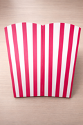 BOITE A POP CORN  BLANC / ROUGE X 525